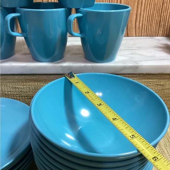 Vintage Melamine Vibrant Blue Dinnerware Set Bowls Dessert Plates ,Mugs - Picture 7 of 9